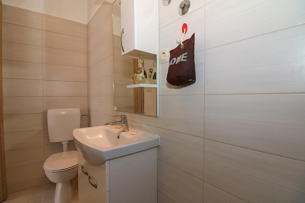 Apartment Antonio Jezera Esterno foto